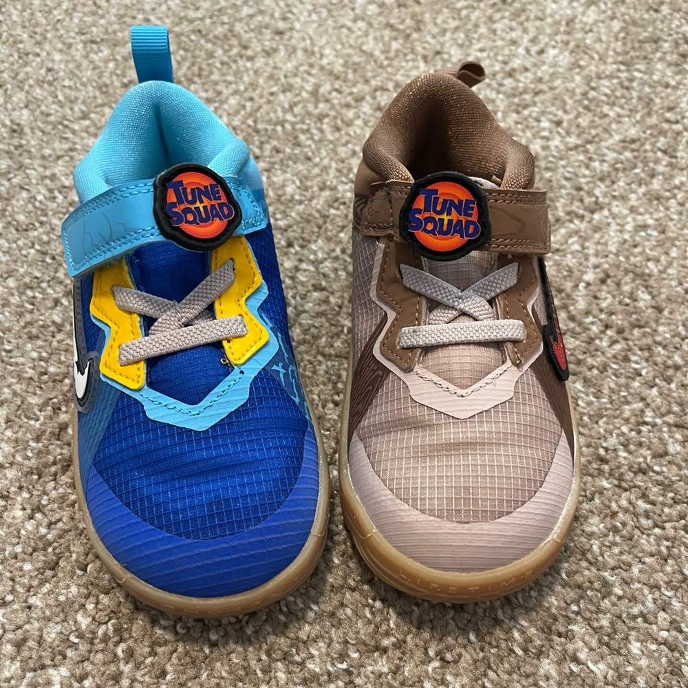 Sneakers 10c